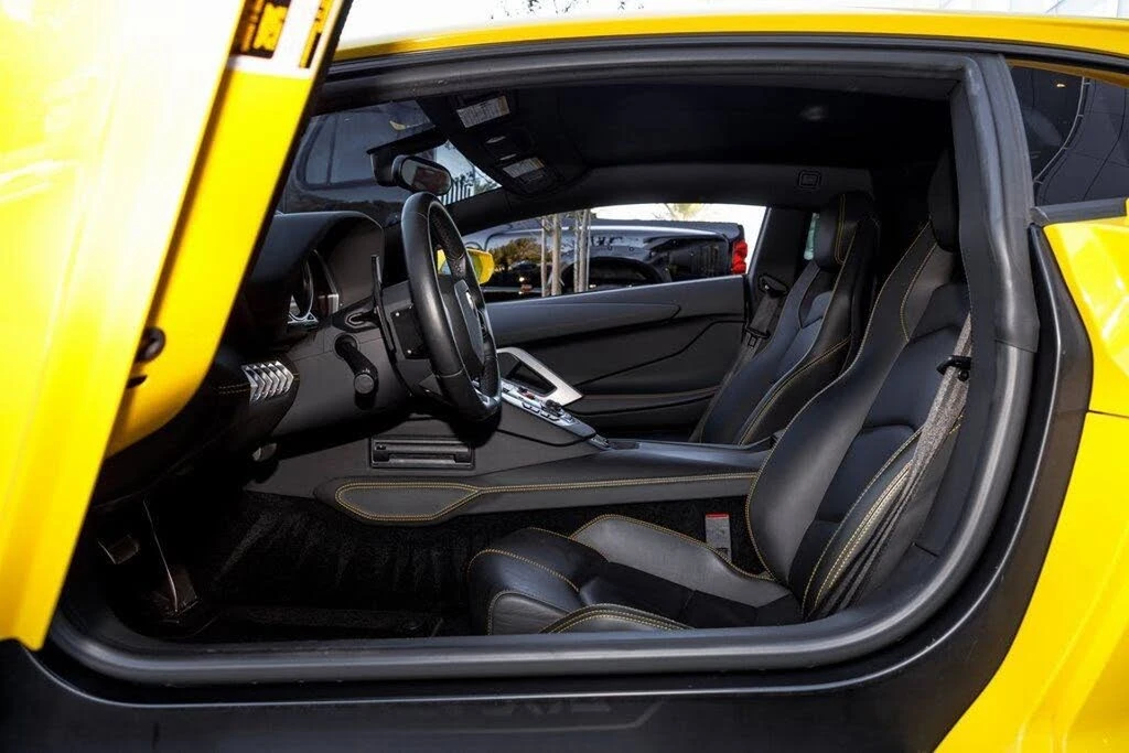 2014 Lamborghini Aventador LP700-4 - Image 25 of 31
