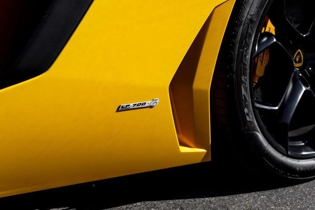 2014 Lamborghini Aventador LP700-4 - Image 16 of 31