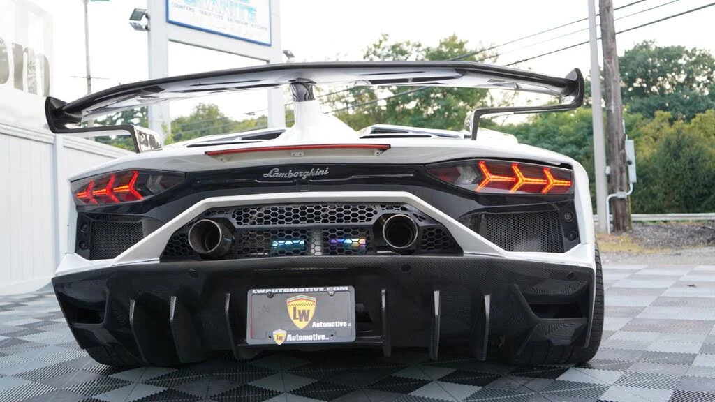 2014 Lamborghini Aventador LP700-4 - Image 12 of 31