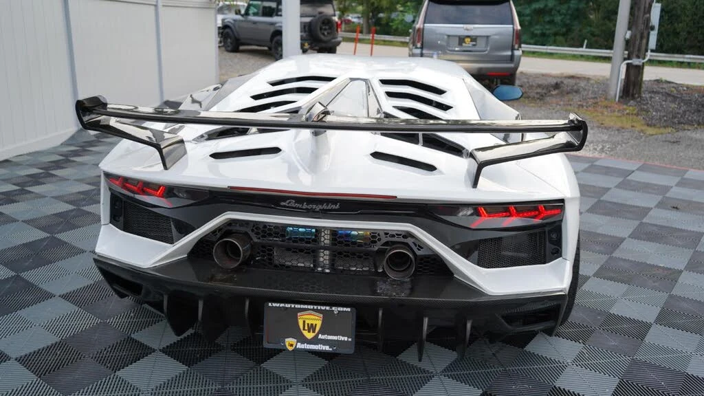 2014 Lamborghini Aventador LP700-4 - Image 13 of 31