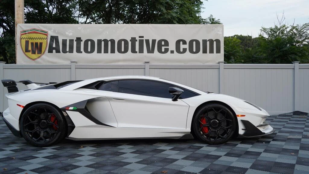2014 Lamborghini Aventador LP700-4 - Image 9 of 31