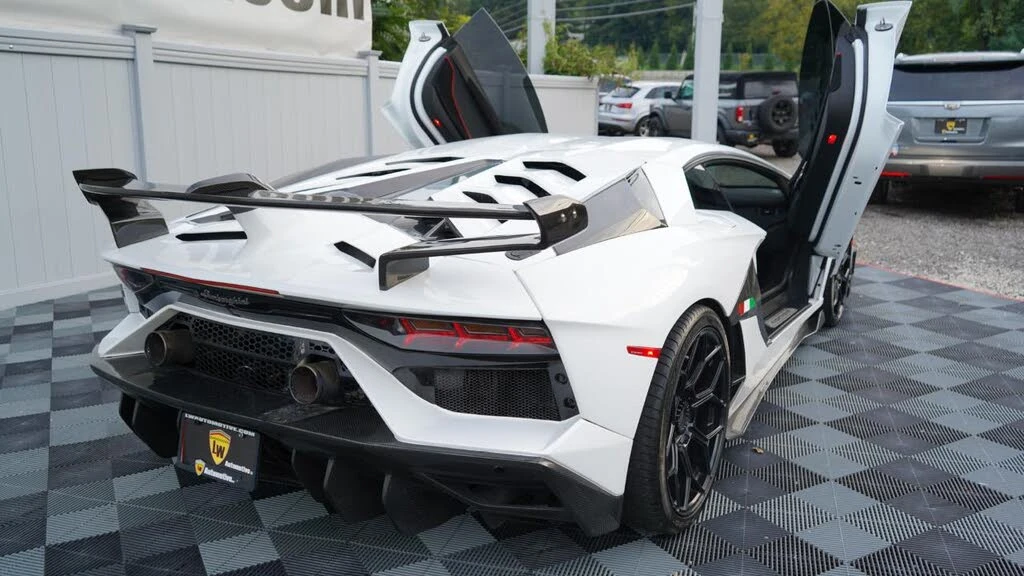 2014 Lamborghini Aventador LP700-4 - Image 4 of 31