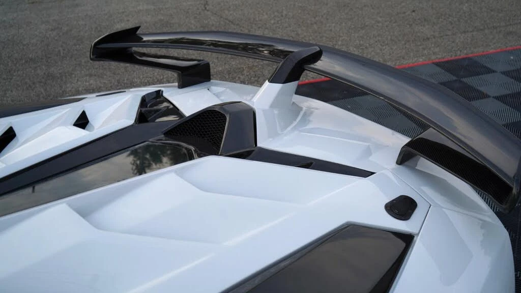 2014 Lamborghini Aventador LP700-4 - Image 27 of 31