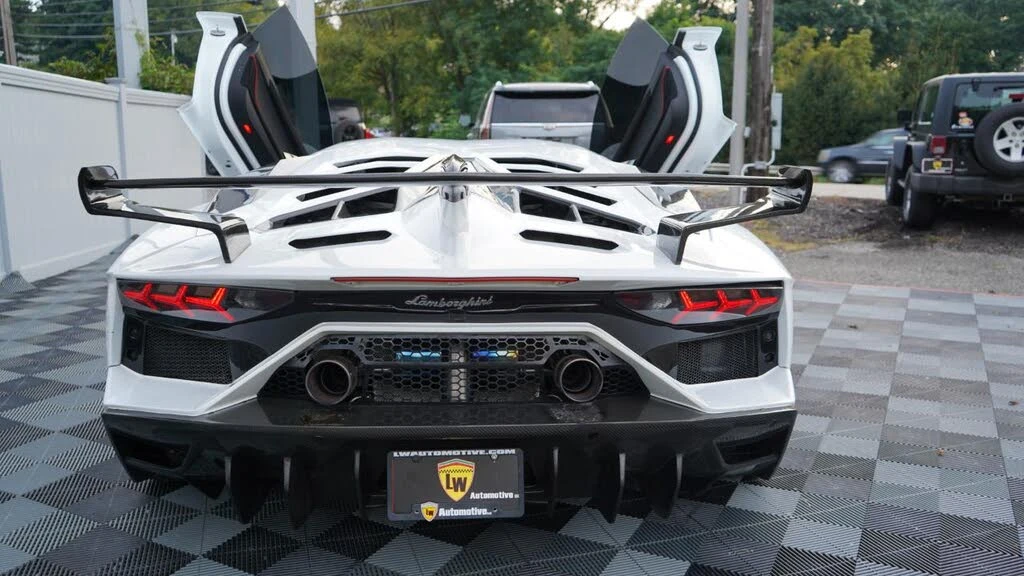 2014 Lamborghini Aventador LP700-4 - Image 5 of 31