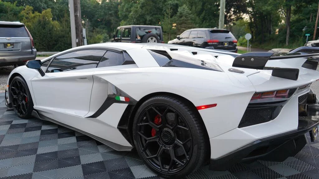 2014 Lamborghini Aventador LP700-4 - Image 17 of 31
