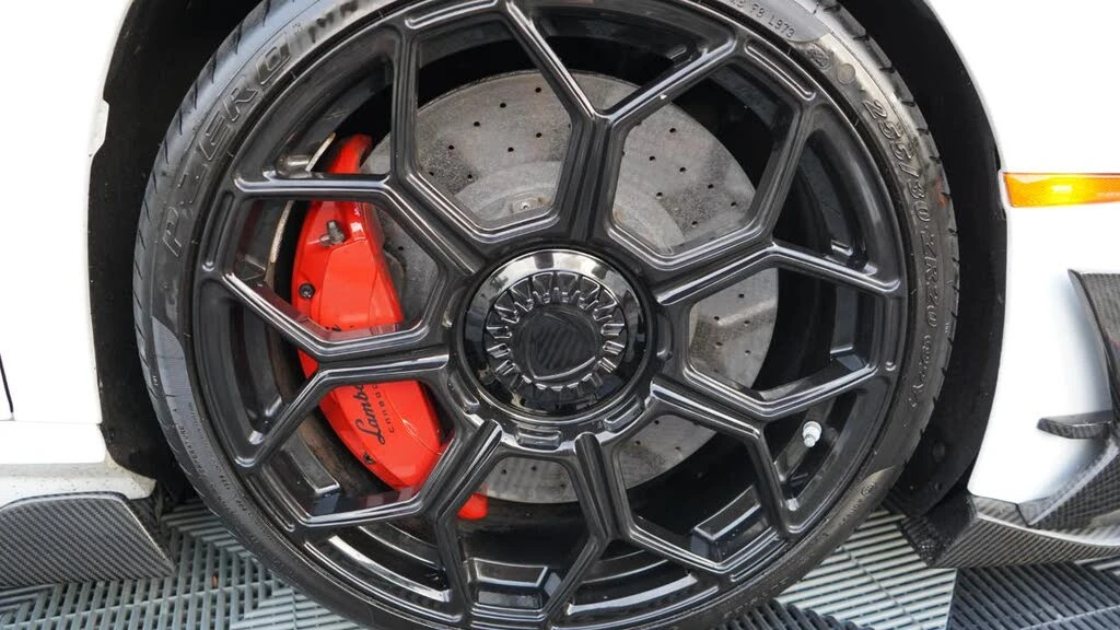 2014 Lamborghini Aventador LP700-4 - Image 23 of 31
