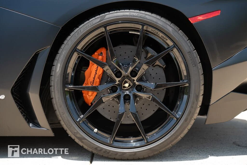 2014 Lamborghini Aventador LP700-4 - Image 12 of 31