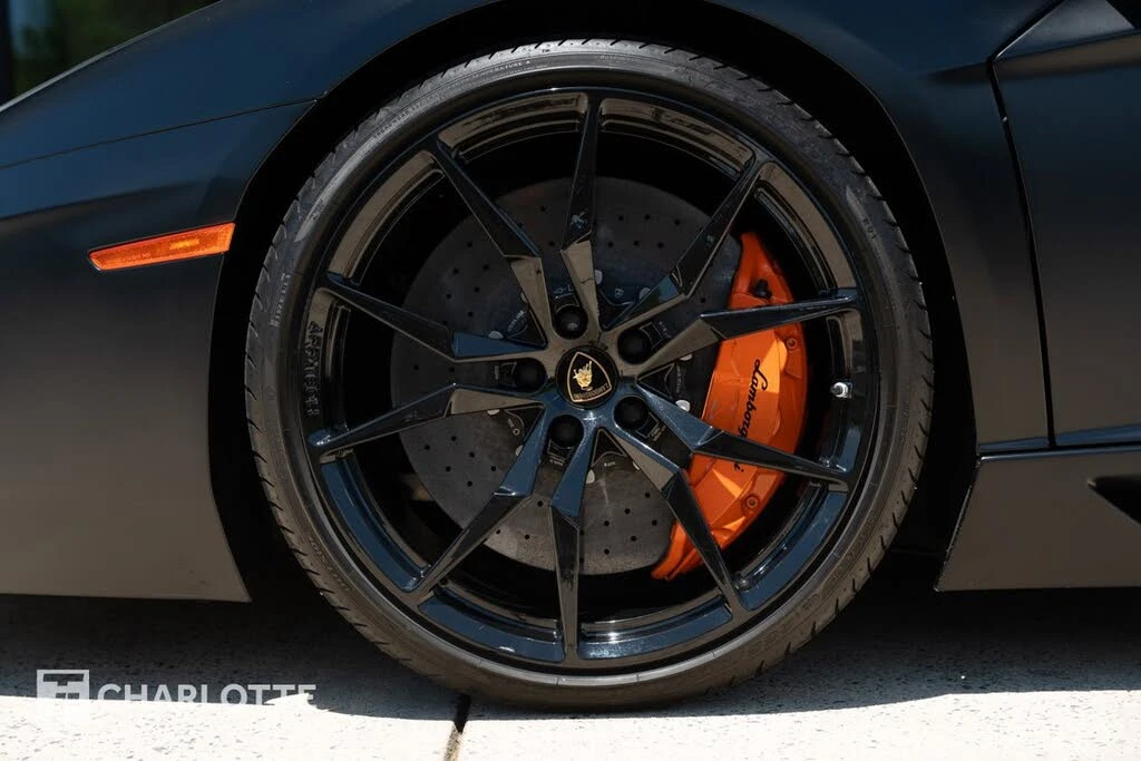 2014 Lamborghini Aventador LP700-4 - Image 13 of 31