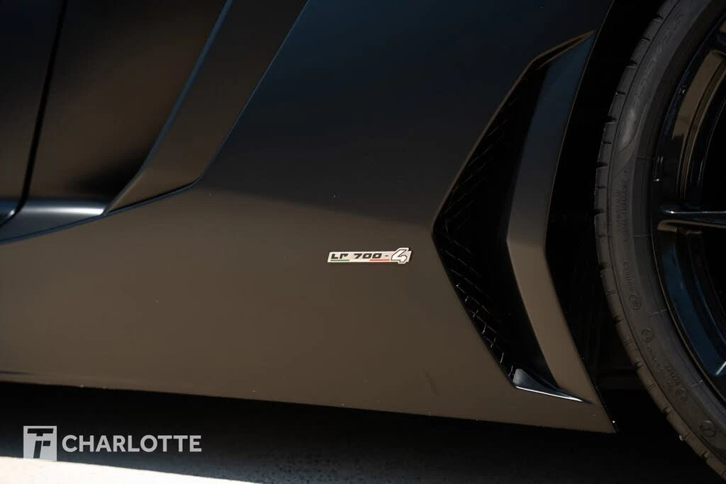 2014 Lamborghini Aventador LP700-4 - Image 11 of 31