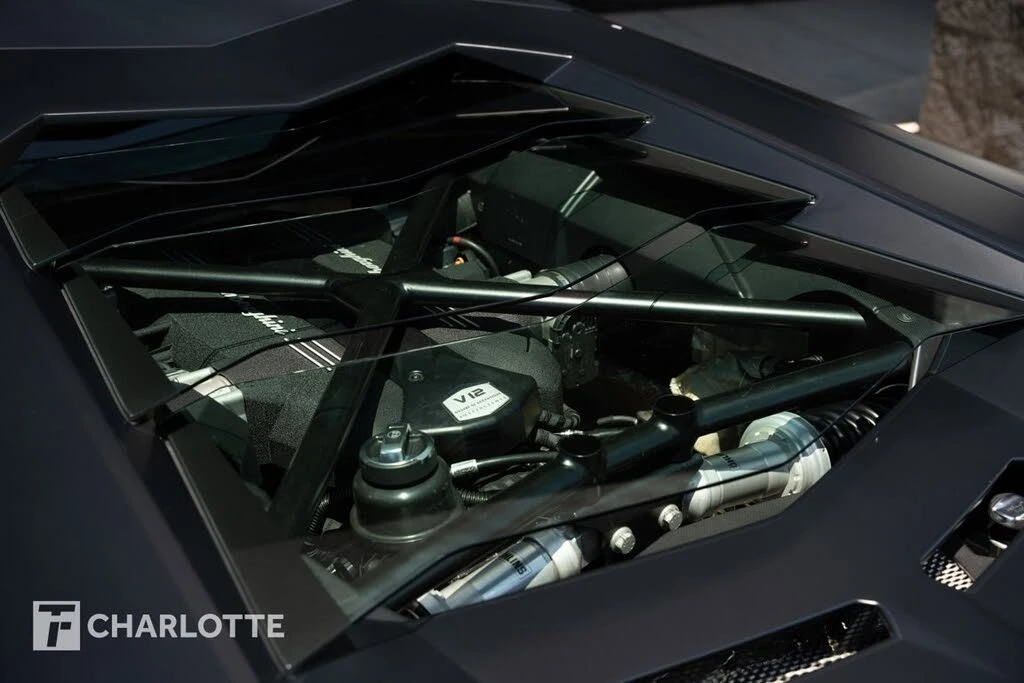 2014 Lamborghini Aventador LP700-4 - Image 18 of 31