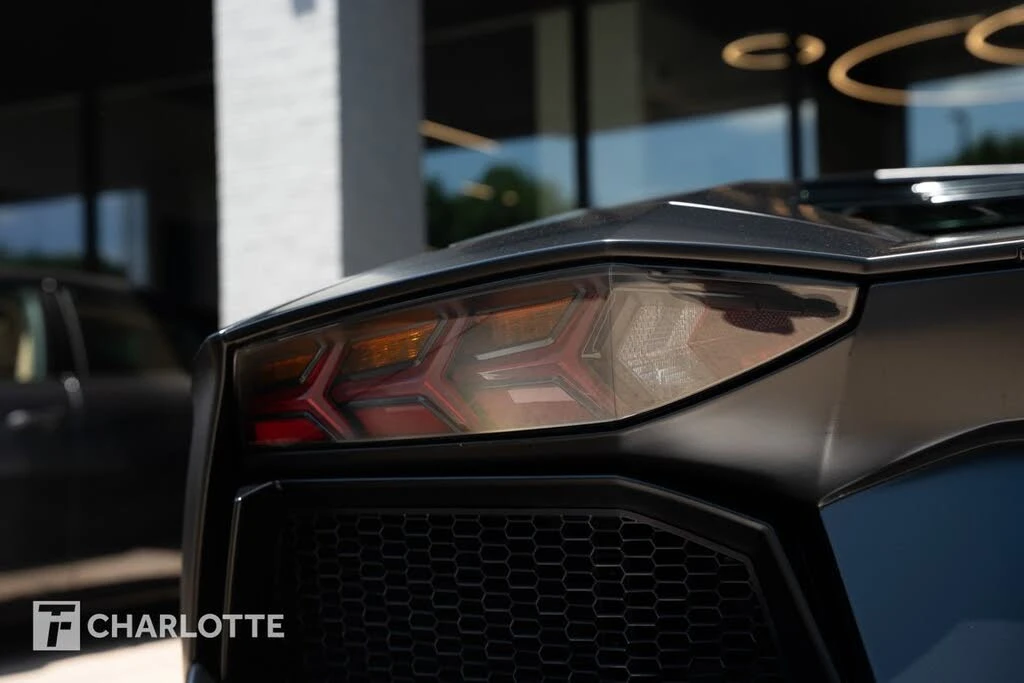 2014 Lamborghini Aventador LP700-4 - Image 15 of 31