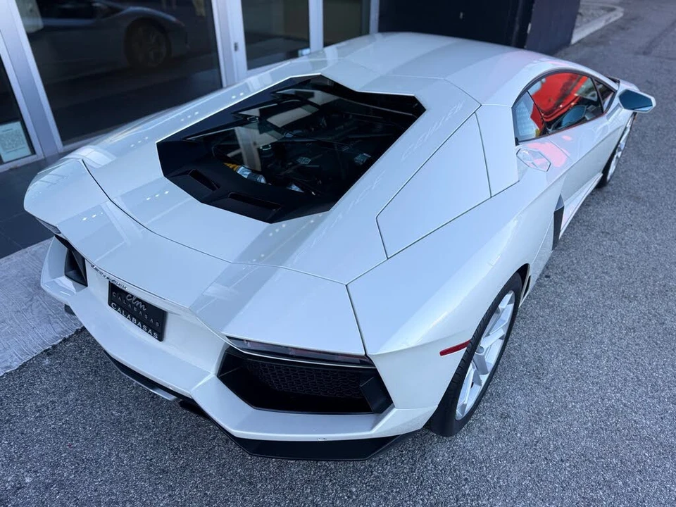2014 Lamborghini Aventador LP700-4 - Image 5 of 31