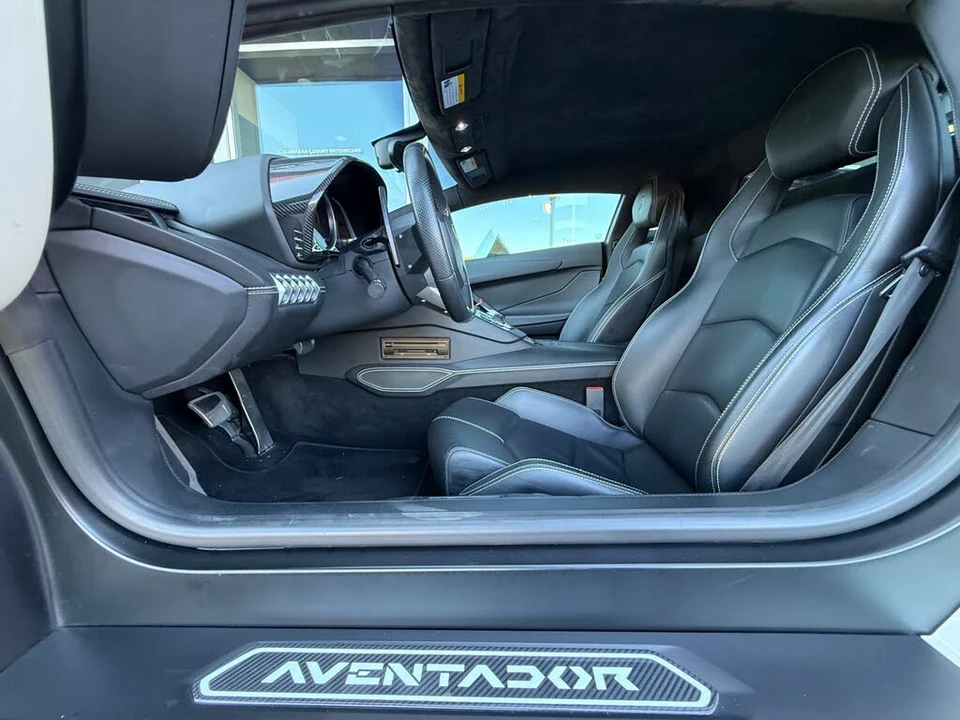 2014 Lamborghini Aventador LP700-4 - Image 26 of 31