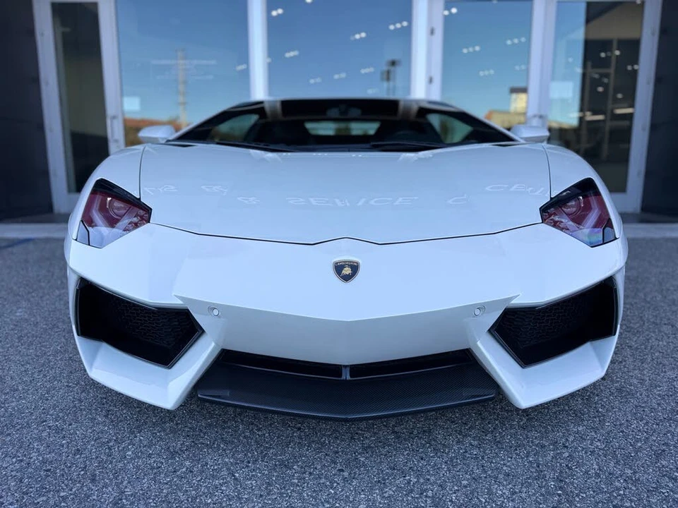 2014 Lamborghini Aventador LP700-4 - Image 6 of 31