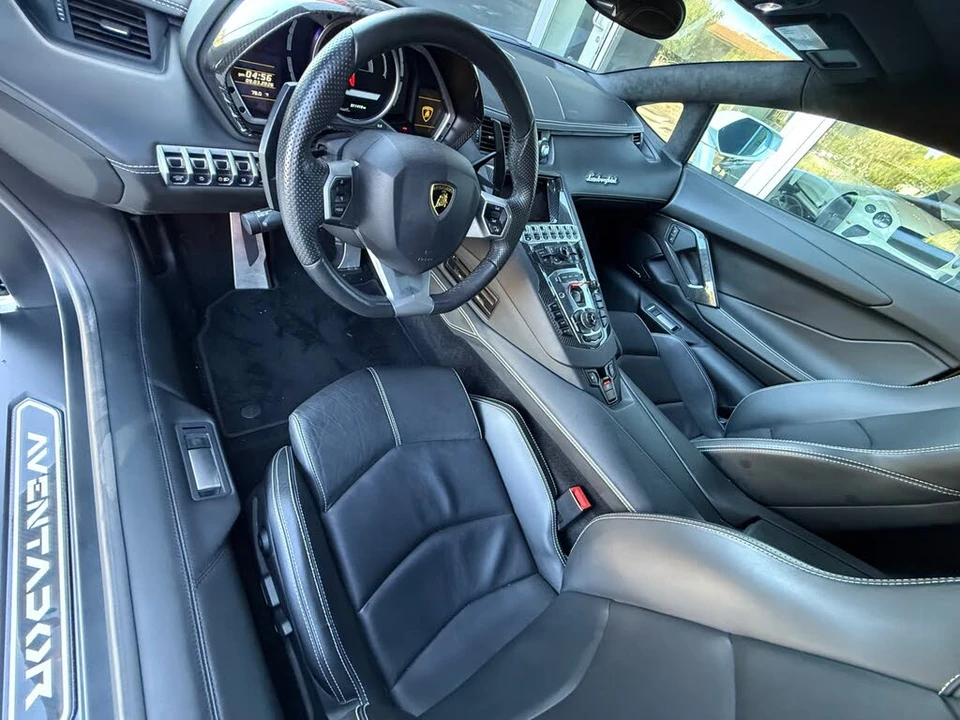 2014 Lamborghini Aventador LP700-4 - Image 27 of 31