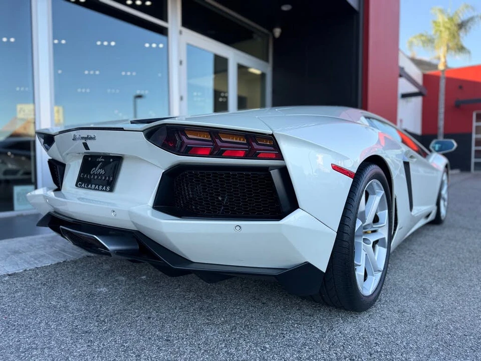 2014 Lamborghini Aventador LP700-4 - Image 4 of 31