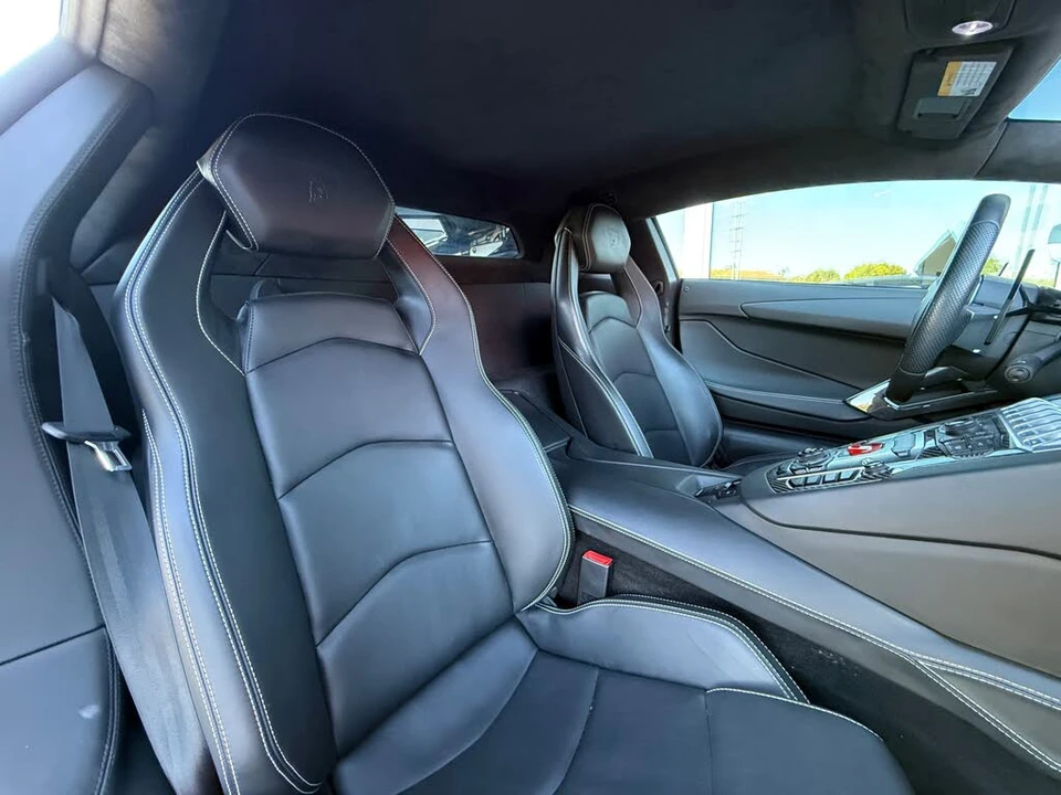 2014 Lamborghini Aventador LP700-4 - Image 25 of 31