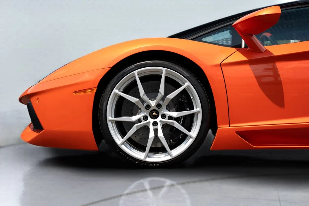 2014 Lamborghini Aventador LP700-4 - Image 23 of 31
