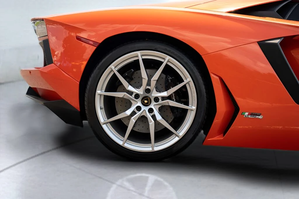 2014 Lamborghini Aventador LP700-4 - Image 26 of 31