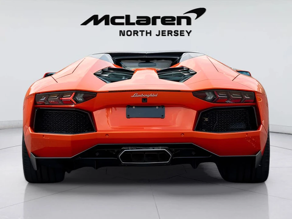 2014 Lamborghini Aventador LP700-4 - Image 17 of 31