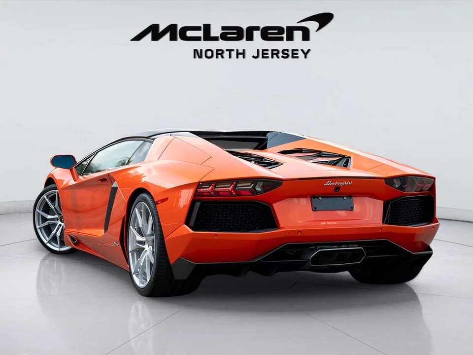 2014 Lamborghini Aventador LP700-4 - Image 16 of 31