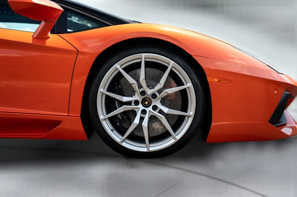 2014 Lamborghini Aventador LP700-4 - Image 25 of 31