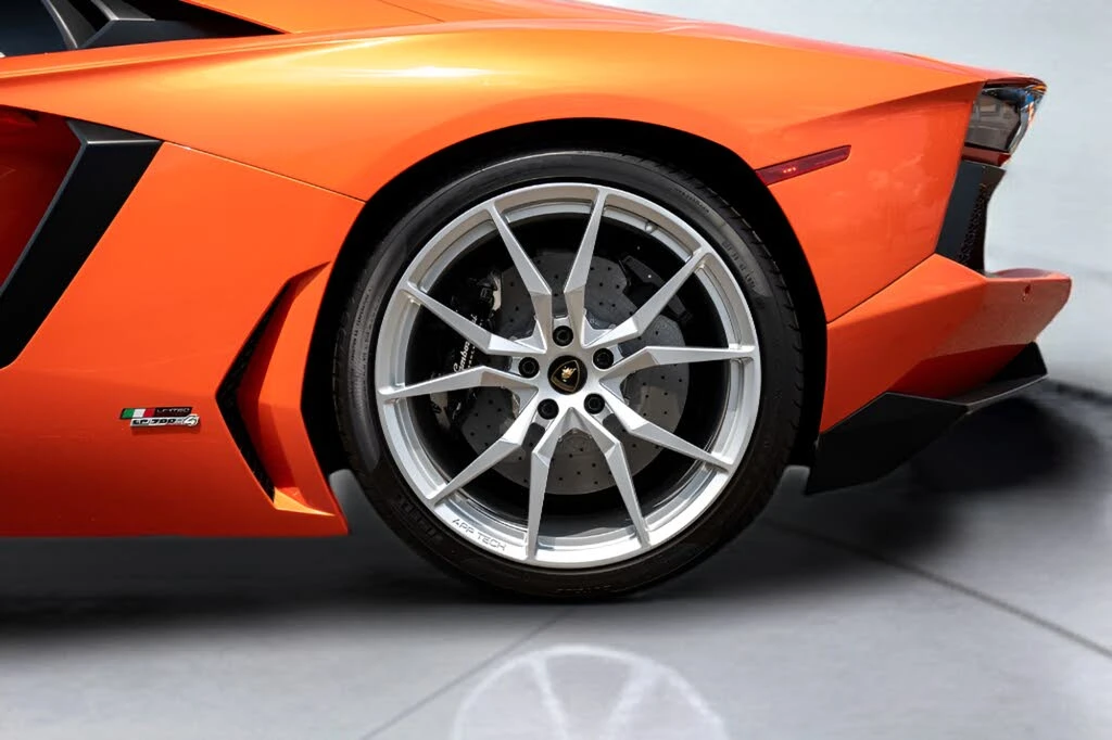 2014 Lamborghini Aventador LP700-4 - Image 24 of 31