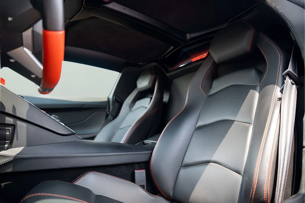2014 Lamborghini Aventador LP700-4 - Image 30 of 31