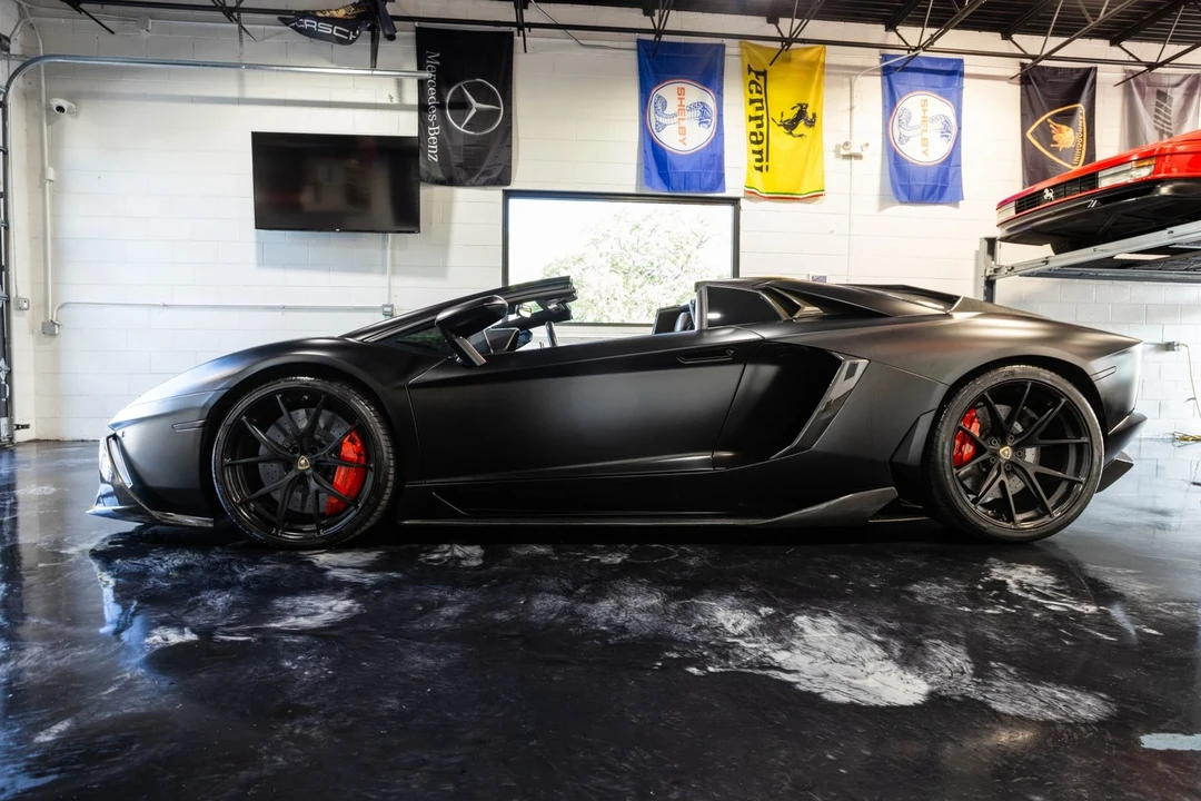 2014 Lamborghini Aventador LP700-4 - Image 4 of 21
