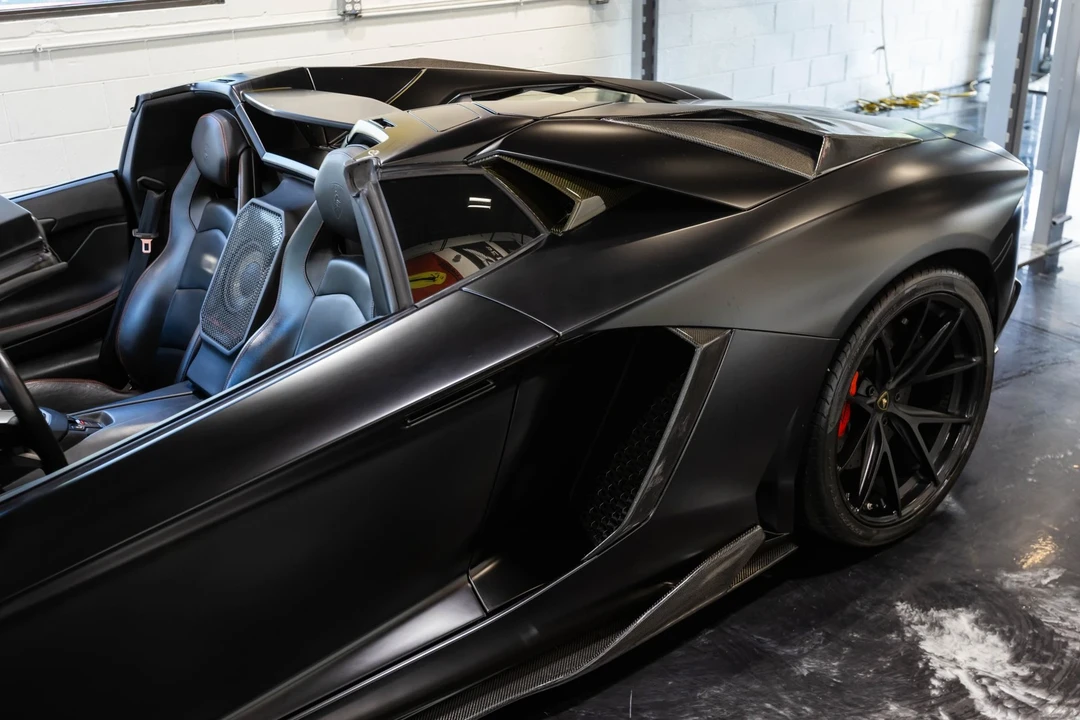 2014 Lamborghini Aventador LP700-4 - Image 10 of 21