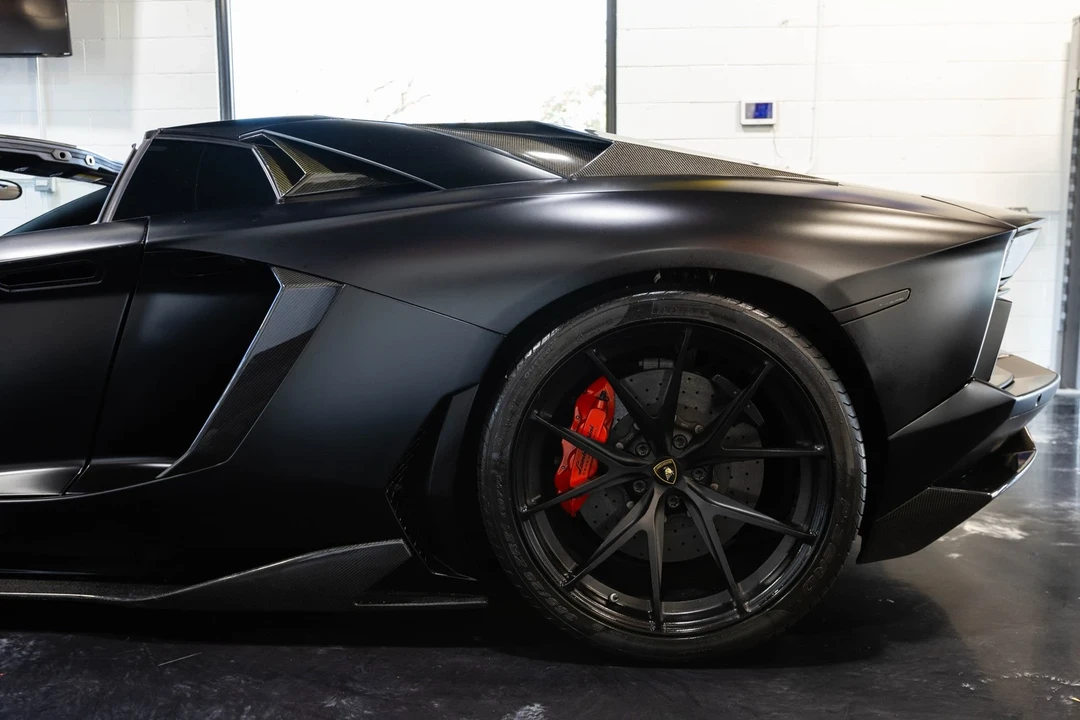 2014 Lamborghini Aventador LP700-4 - Image 12 of 21