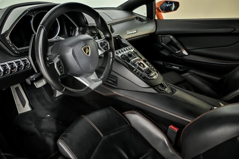 2014 Lamborghini Aventador LP700-4 - Image 25 of 31