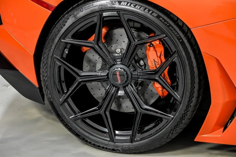 2014 Lamborghini Aventador LP700-4 - Image 22 of 31