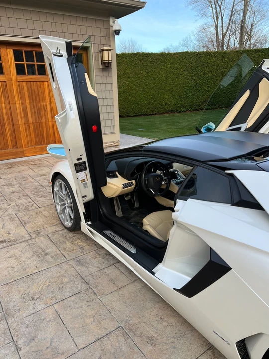 2014 Lamborghini Aventador LP700-4 - Image 6 of 12