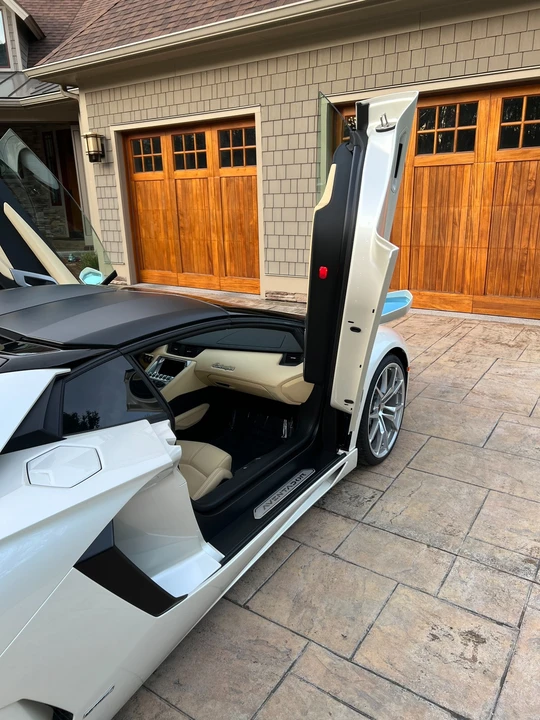 2014 Lamborghini Aventador LP700-4 - Image 7 of 12