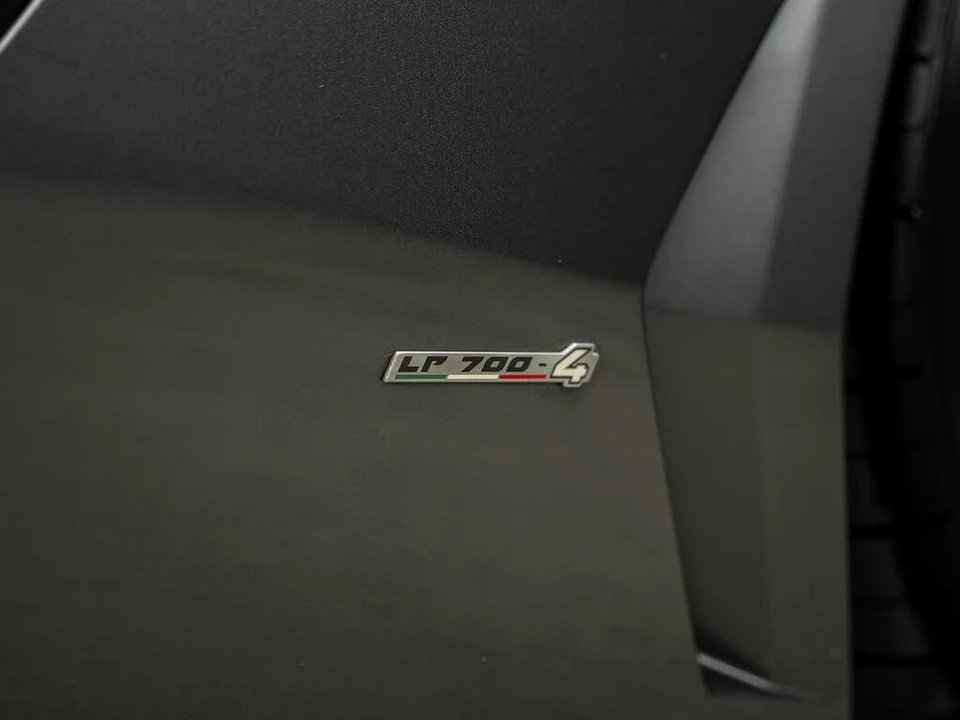 2014 Lamborghini Aventador LP700-4 - Image 25 of 31