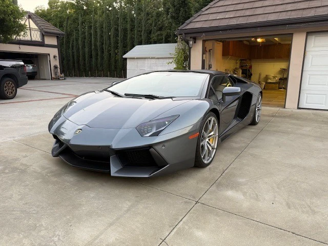 2014 Lamborghini Aventador LP700-4 - Image 3 of 12