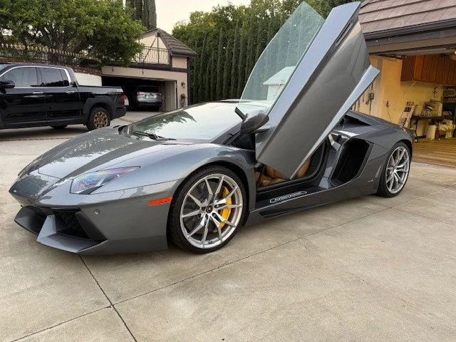 2014 Lamborghini Aventador LP700-4 - Image 2 of 12