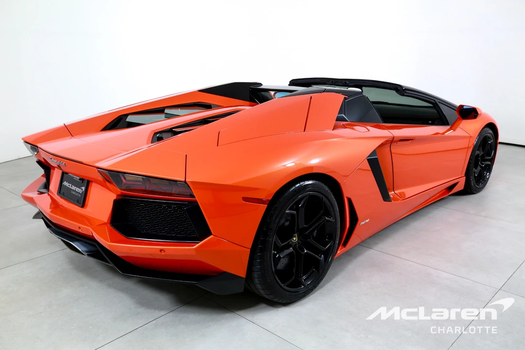 2014 Lamborghini Aventador LP700-4 - Image 10 of 30