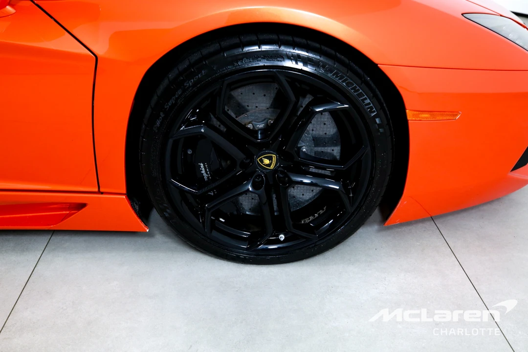 2014 Lamborghini Aventador LP700-4 - Image 26 of 30