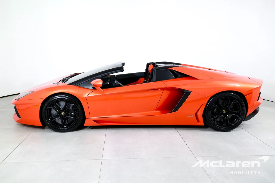 2014 Lamborghini Aventador LP700-4 - Image 7 of 30