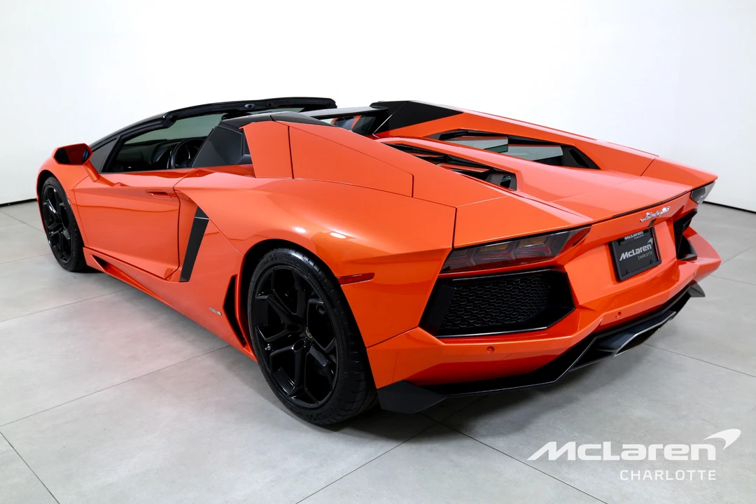 2014 Lamborghini Aventador LP700-4 - Image 8 of 30
