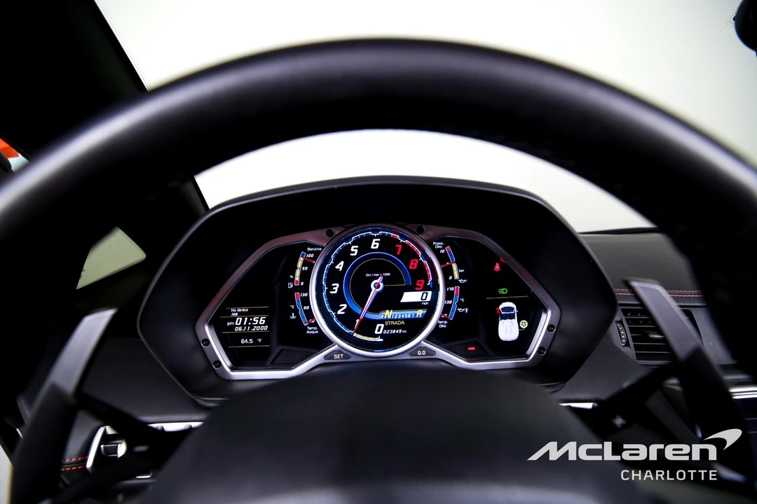 2014 Lamborghini - Image 15 of 31