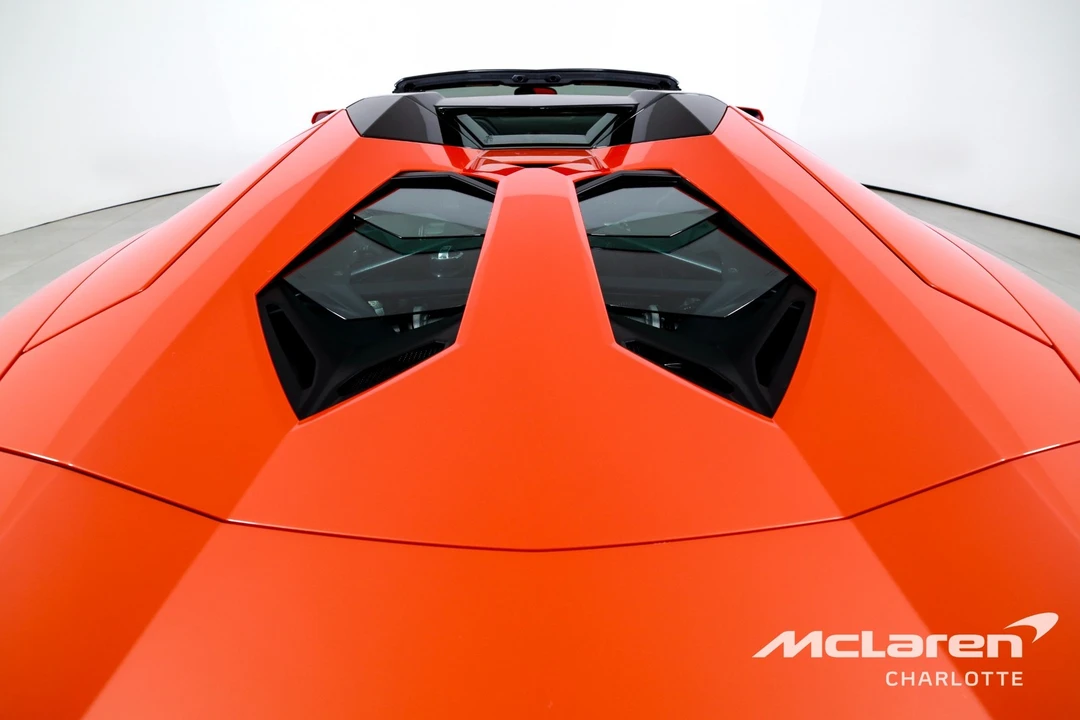 2014 Lamborghini - Image 25 of 31