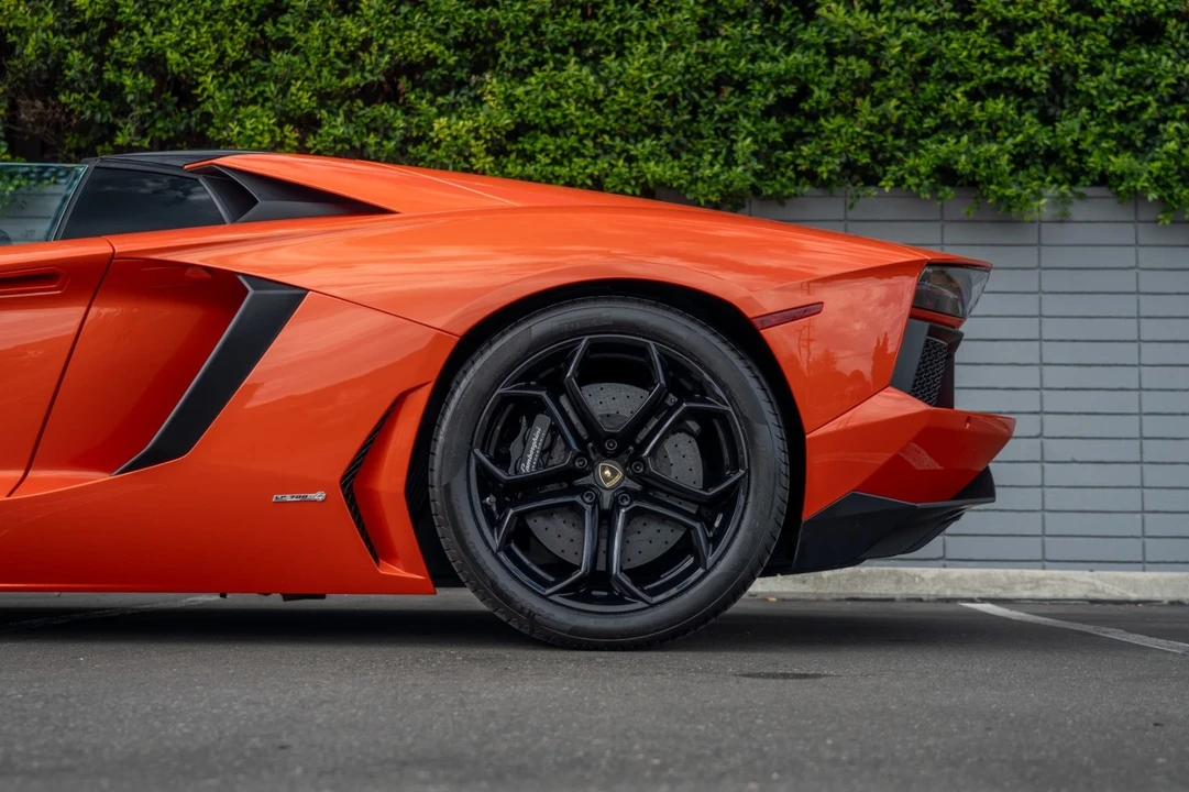 2014 Lamborghini Aventador LP700-4 - Image 20 of 21