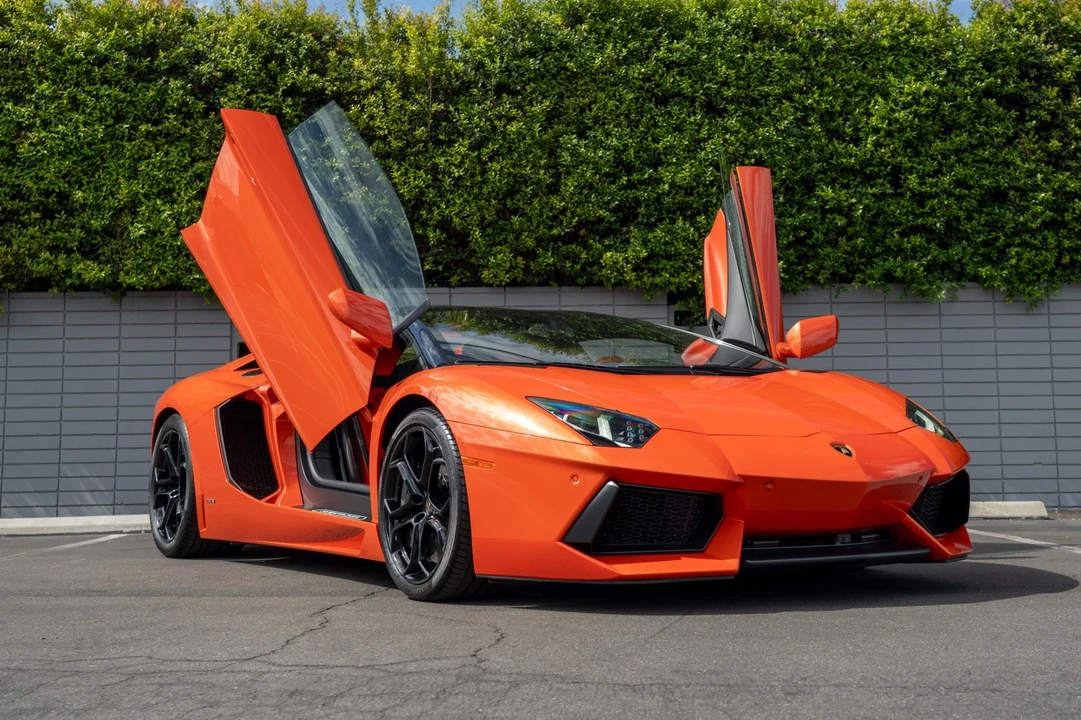 2014 Lamborghini Aventador LP700-4 - Image 11 of 21