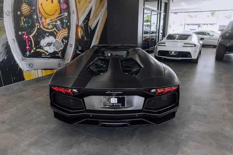 2014 Lamborghini Aventador LP700-4 - Image 10 of 31