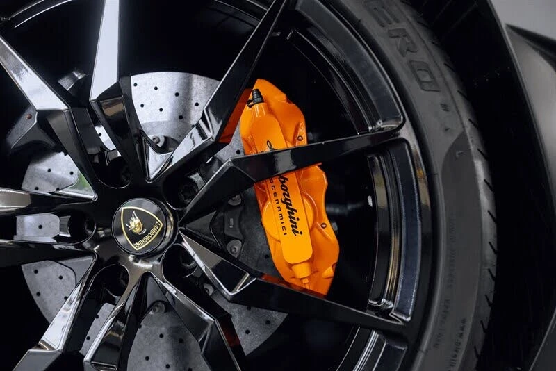 2014 Lamborghini Aventador LP700-4 - Image 23 of 31