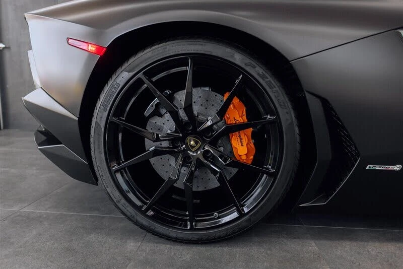 2014 Lamborghini Aventador LP700-4 - Image 22 of 31