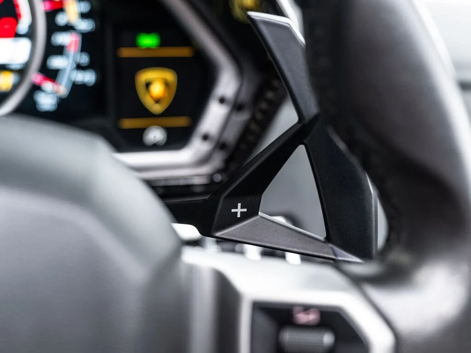 2014 Lamborghini Aventador LP700-4 - Image 26 of 31
